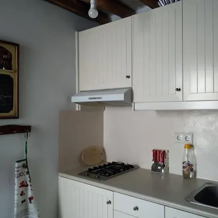 Feriehus παλιό κελάρι σε πέτρινο σπίτι *